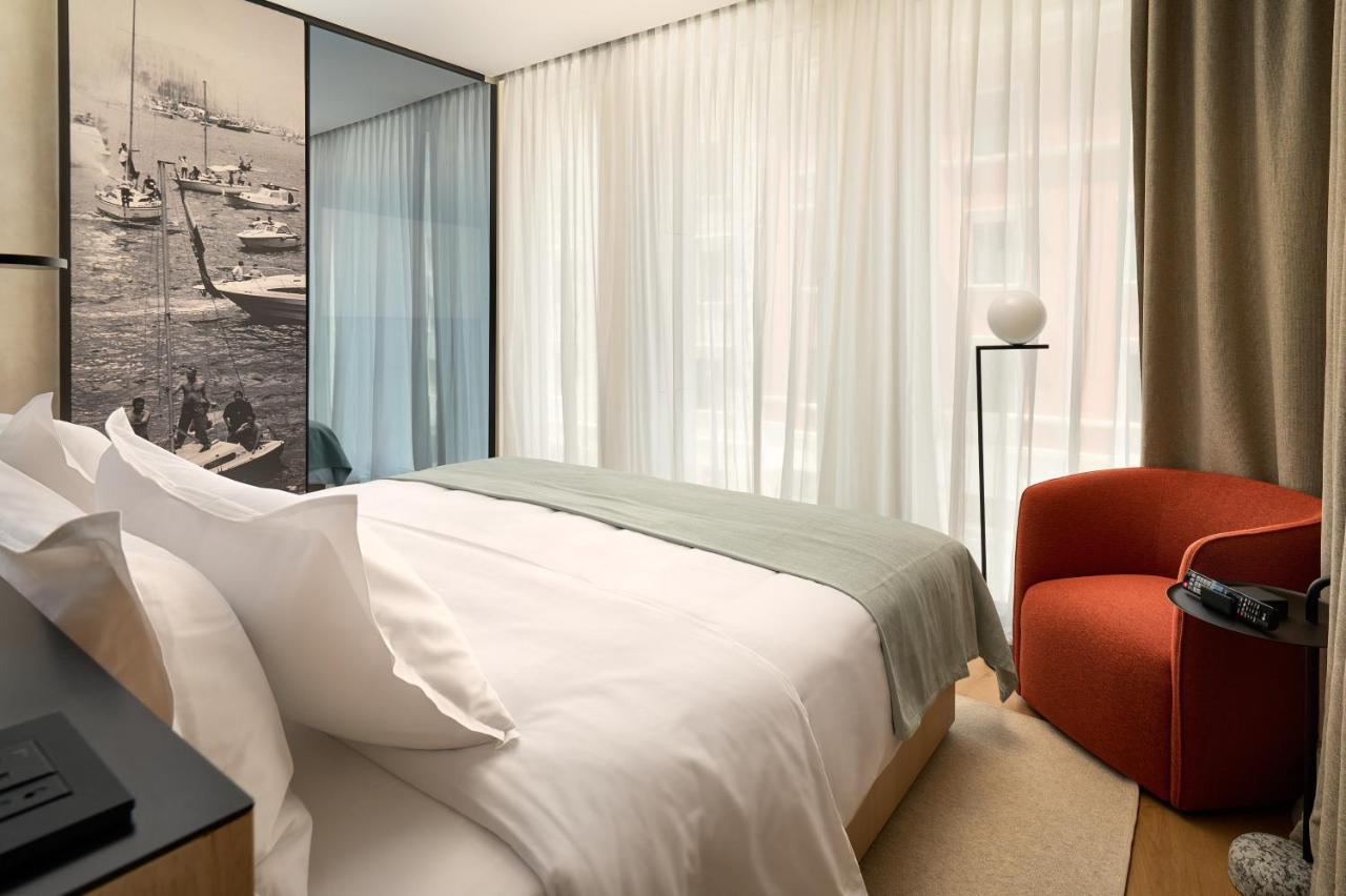Hotel Ambasador Split Eksteriør bilde A room at the hotel