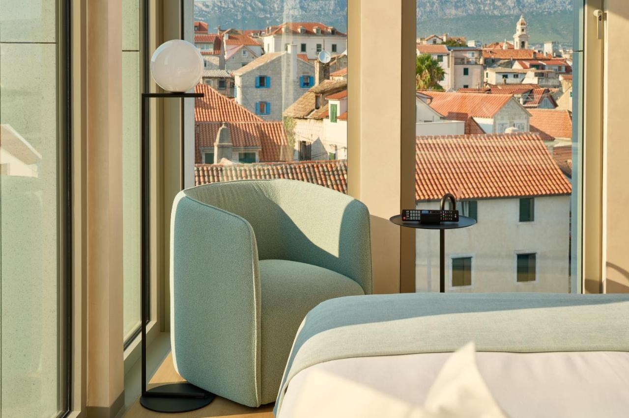 Hotel Ambasador Split Eksteriør bilde Deluxe Room