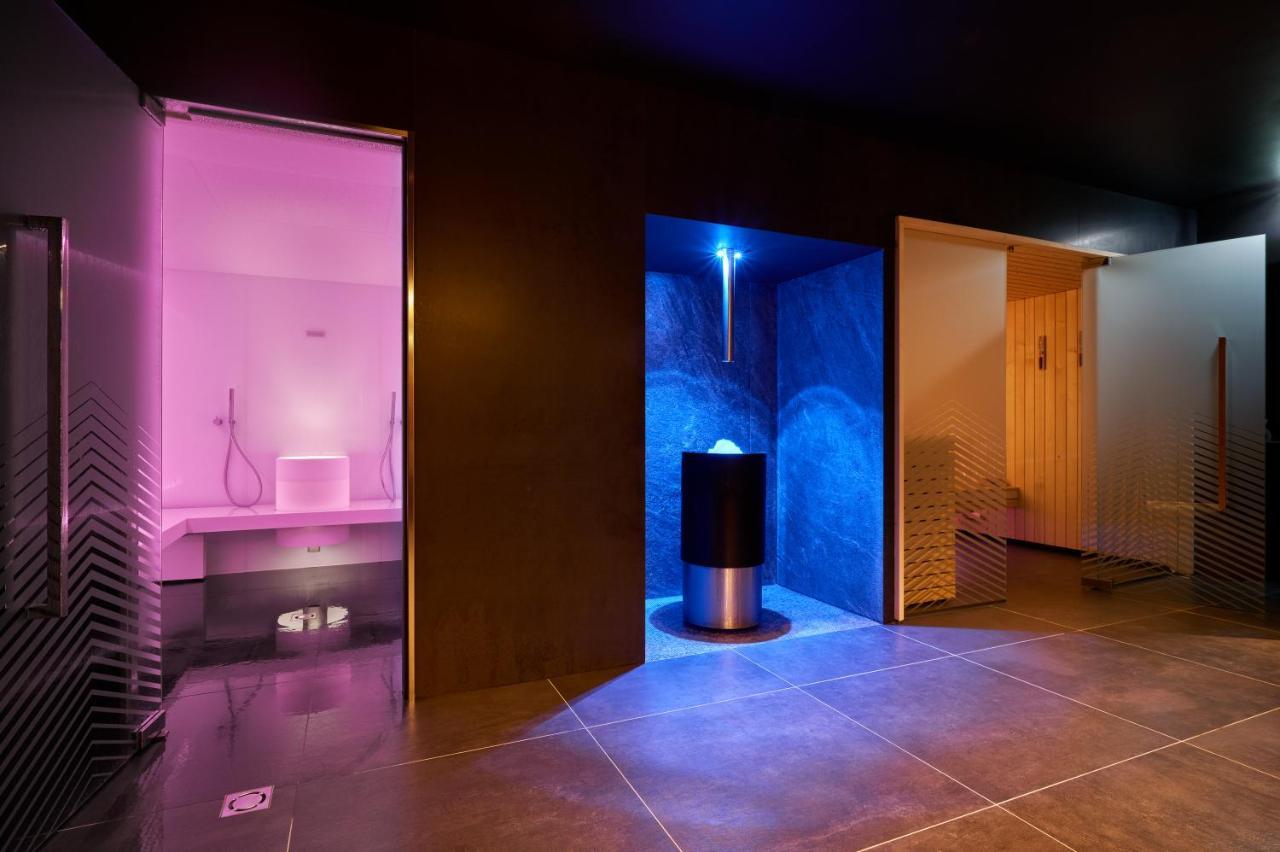 Hotel Ambasador Split Eksteriør bilde The spa at the Hotel de la Paix